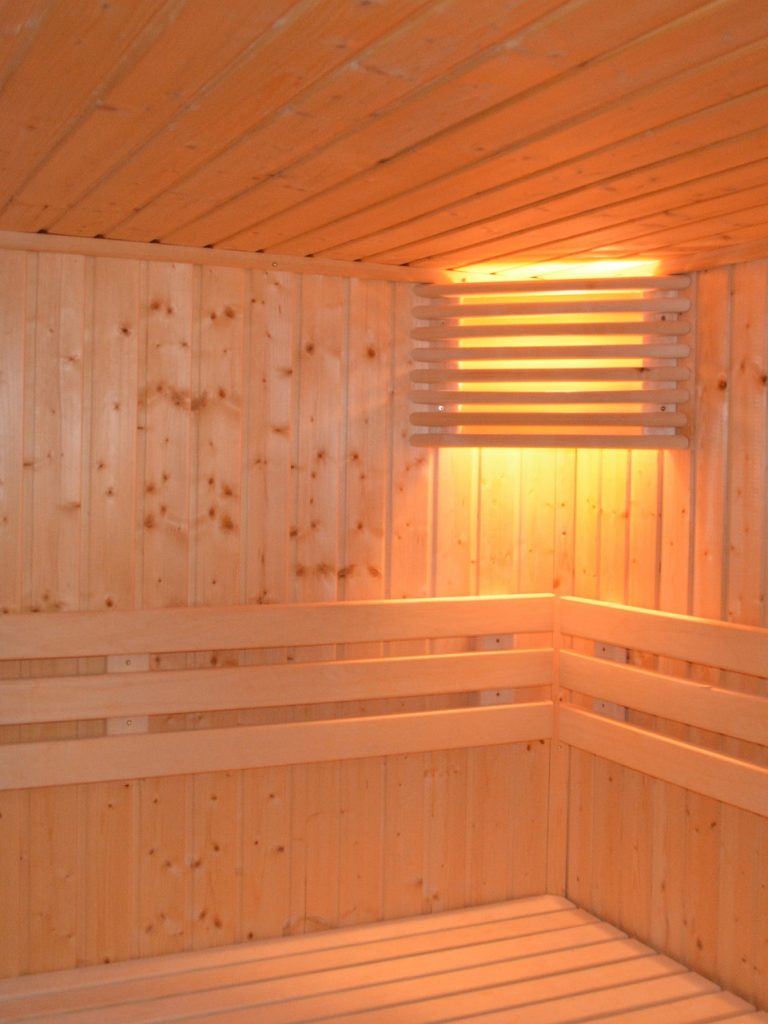 sauna-g4797eda17_1920